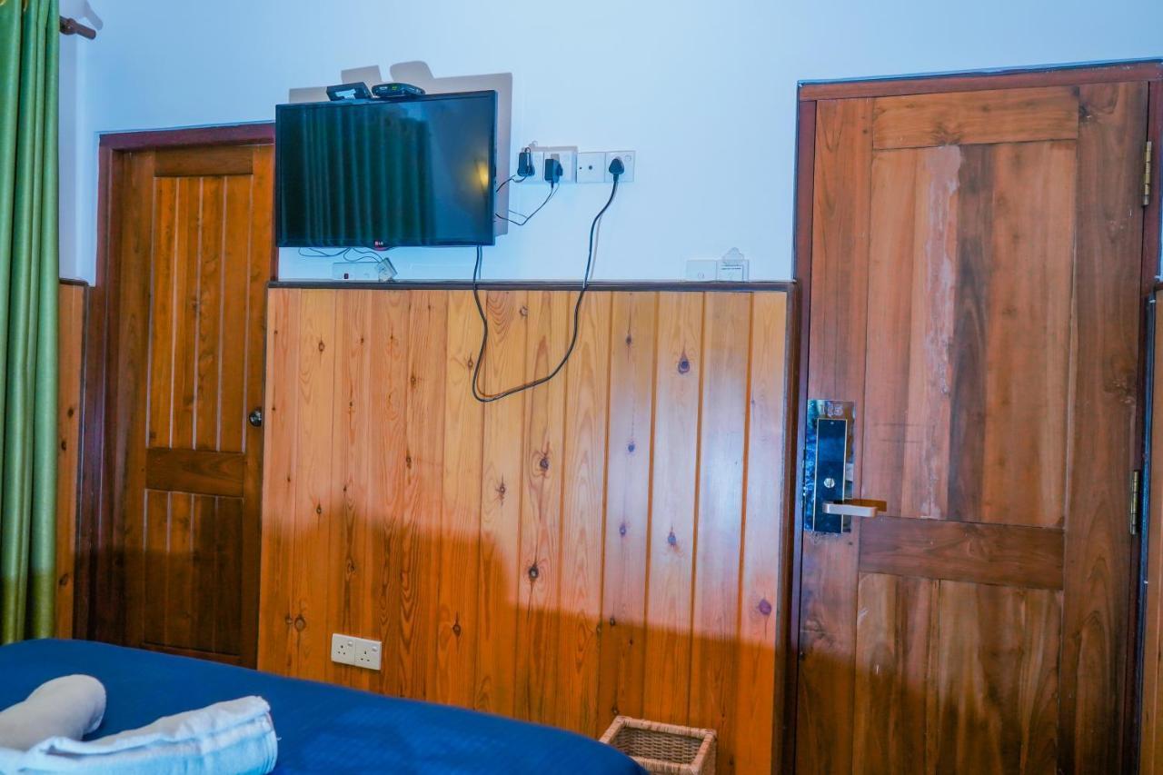 Blue Moon Residency Hotel Nuwara Eliya Exterior foto