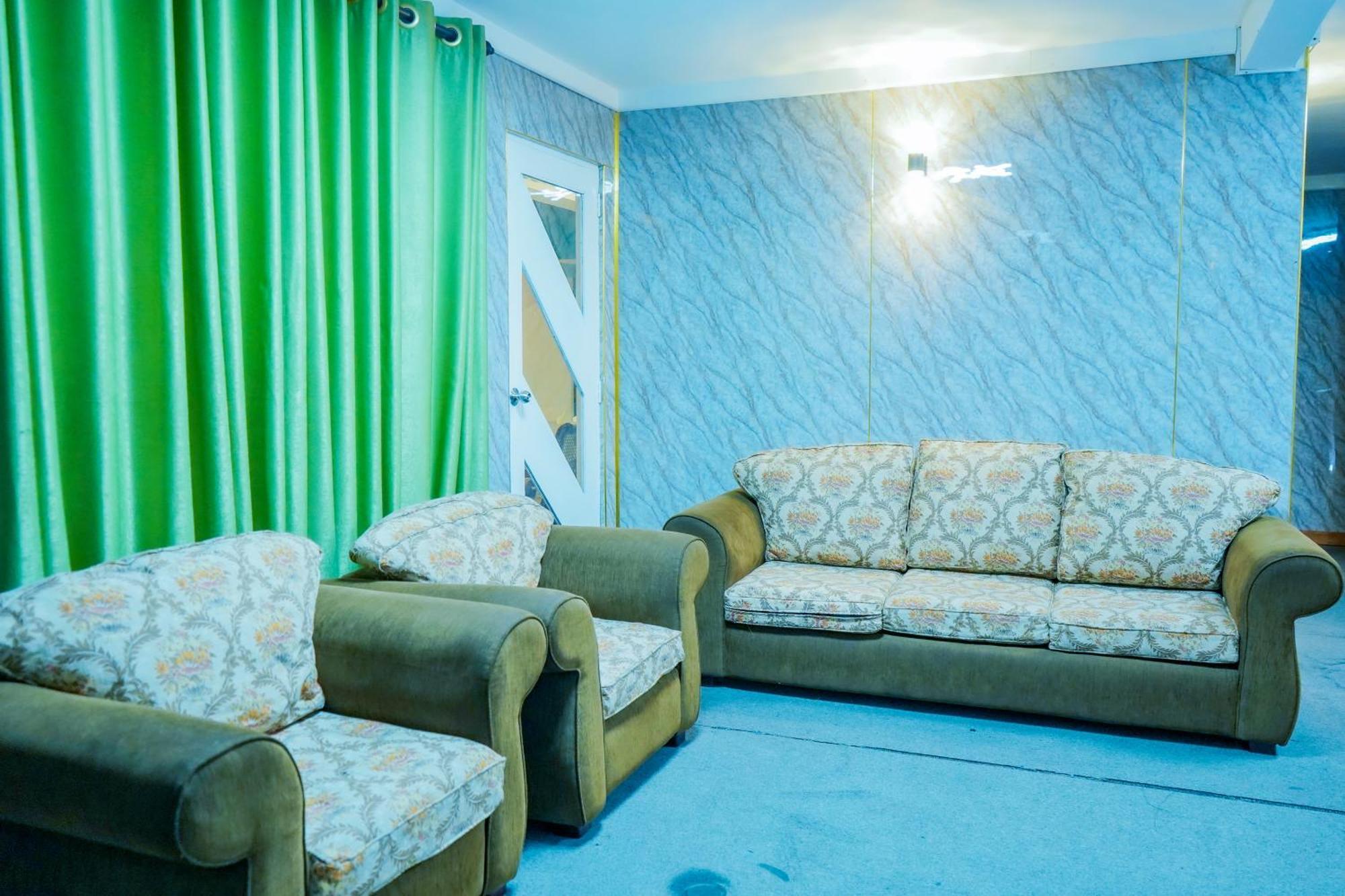Blue Moon Residency Hotel Nuwara Eliya Exterior foto